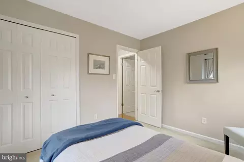 Bedroom - 8705 Side Saddle Rd, Springfield, VA 22152 photo 14 of 16