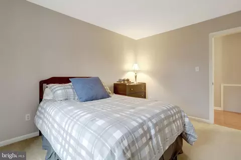 Bedroom - 8705 Side Saddle Rd, Springfield, VA 22152 photo 6 of 16