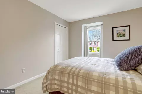 Bedroom - 8705 Side Saddle Rd, Springfield, VA 22152 photo 8 of 16
