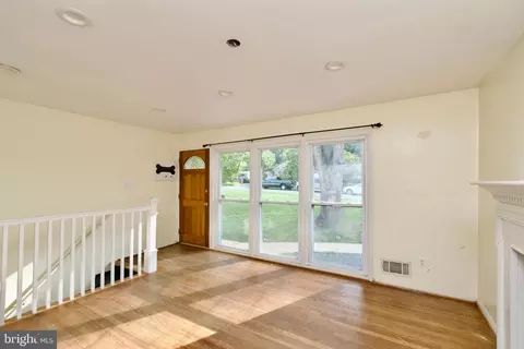 7538 Axton St, Springfield, VA 22151 photo 5