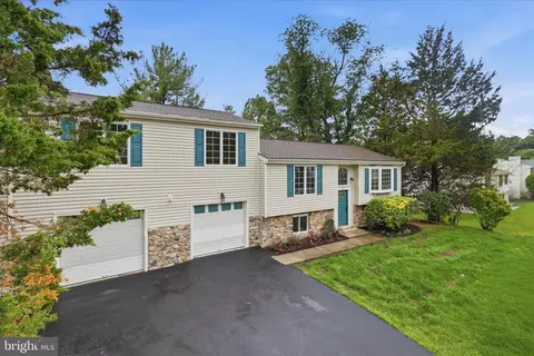 Exterior - 12821 Pinecrest Rd, Herndon, VA 20171 photo 3 of 8