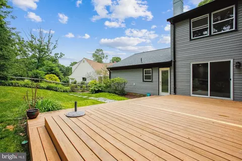 Exterior - 2000 Homer Ter, Reston, VA 20191 photo 8 of 14