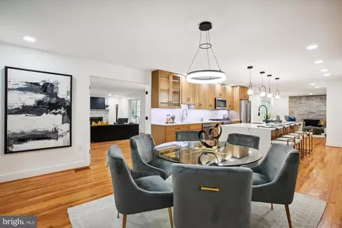 Dining - 2000 Homer Ter, Reston, VA 20191 photo 3 of 3