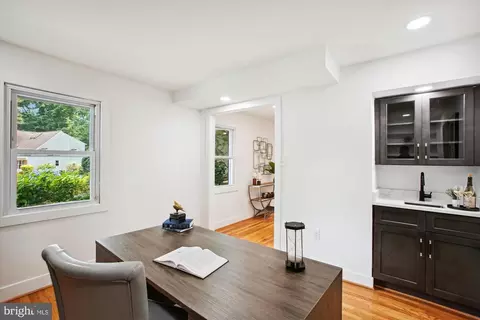 Entry Way - 2000 Homer Ter, Reston, VA 20191 photo 4 of 7