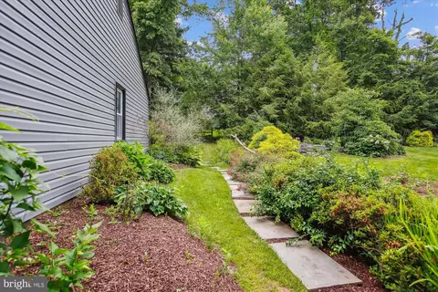 Exterior - 2000 Homer Ter, Reston, VA 20191 photo 4 of 14