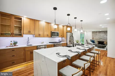 Kitchen - 2000 Homer Ter, Reston, VA 20191 photo 1 of 4