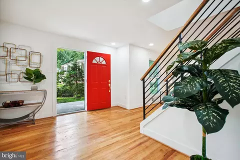 Entry Way - 2000 Homer Ter, Reston, VA 20191 photo 1 of 7