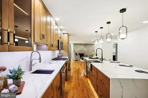 Kitchen - 2000 Homer Ter, Reston, VA 20191 photo 4 of 4