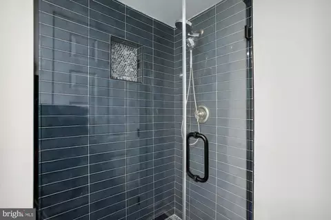 Bath - 2000 Homer Ter, Reston, VA 20191 photo 10 of 10