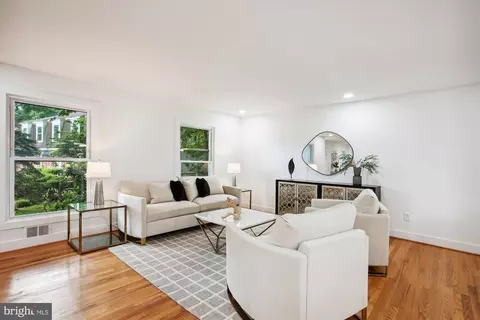 Living - 2000 Homer Ter, Reston, VA 20191 photo 1 of 7