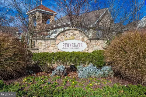 13405 T Connor Dr #T, Centreville, VA 20120