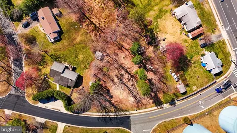 12205 Waples Mill Rd, Oakton, VA 22124