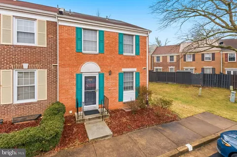 Exterior - 7233 Evanston Rd, Springfield, VA 22150 photo 3 of 8