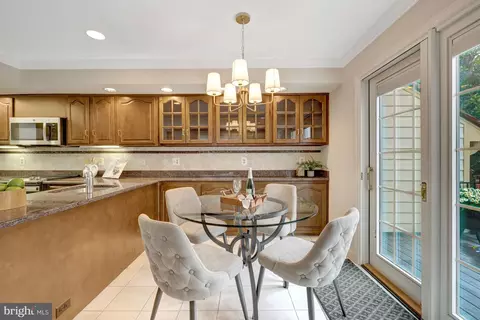 6601 Madison Mclean Dr, Mclean, VA 22101 photo 11