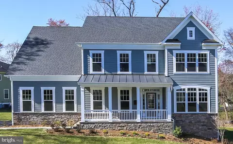 9211 Kilmarnock Dr, Fairfax, VA 22031