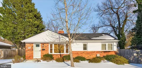 7915 Fairfax Rd, Alexandria, VA 22308