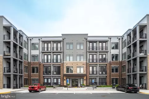 1669 Bandit Loop #109A, Reston, VA 20190