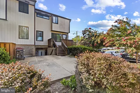 1808 Westwind Way UNIT 79, Mclean, VA 22102 photo 2
