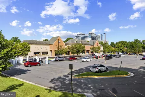 1808 Westwind Way UNIT 79, Mclean, VA 22102 photo 9