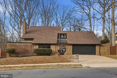 10512 Arrowood St, Fairfax, VA 22032