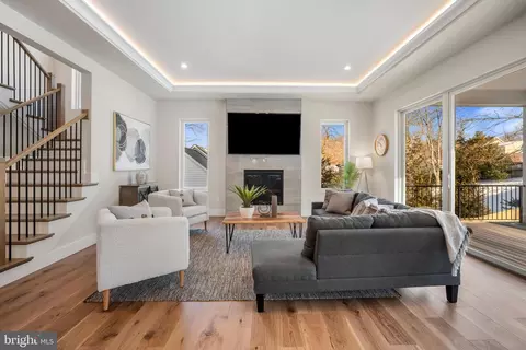 Living - 1935 Foxhall Rd, Mclean, VA 22101 photo 1 of 6