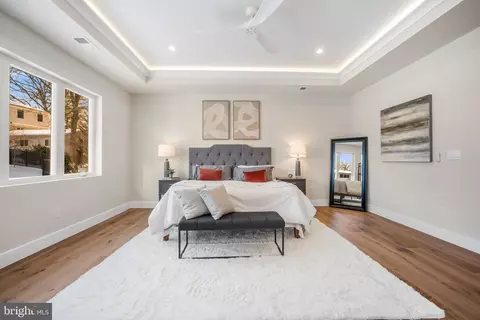 Bedroom - 1935 Foxhall Rd, Mclean, VA 22101 photo 2 of 10