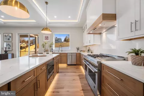 Kitchen - 1935 Foxhall Rd, Mclean, VA 22101 photo 3 of 3