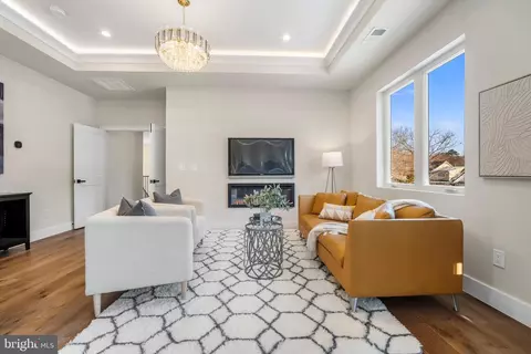Living - 1935 Foxhall Rd, Mclean, VA 22101 photo 2 of 6