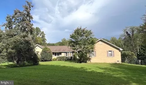 6115 Clifton Rd, Clifton, VA 20124