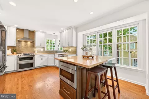 Kitchen - 1273 Lamplighter Way, Reston, VA 20194 photo 2 of 6