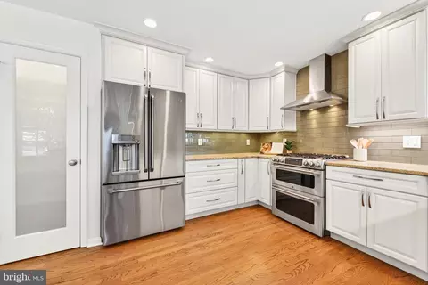 Kitchen - 1273 Lamplighter Way, Reston, VA 20194 photo 4 of 6