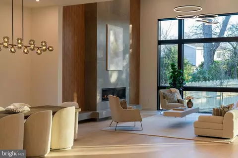 Living - 7103 Westbury Rd, Mclean, VA 22101 photo 1 of 5