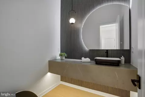 Bath - 7103 Westbury Rd, Mclean, VA 22101 photo 1 of 10