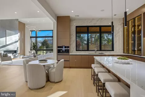 Kitchen - 7103 Westbury Rd, Mclean, VA 22101 photo 5 of 9