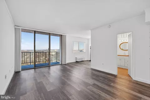 2059 Huntington Ave #1602, Alexandria, VA 22303