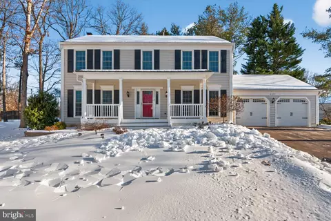 6125 Sandstone Ct, Clifton, VA 20124