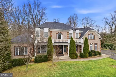7501 Clifton Rd, Clifton, VA 20124