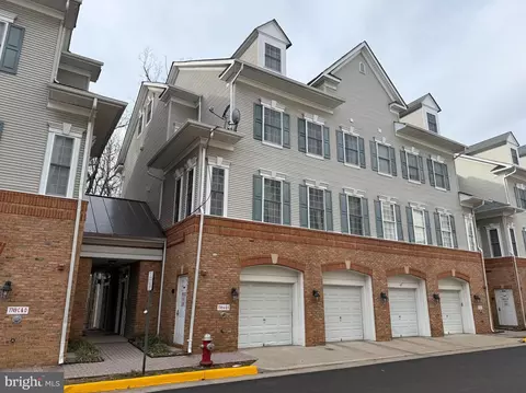 7749 Milford Haven Dr #49A, Lorton, VA 22079