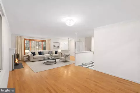Living - 7423 Exmore St, Springfield, VA 22150 photo 6 of 9