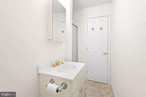 Bath - 7423 Exmore St, Springfield, VA 22150 photo 2 of 4