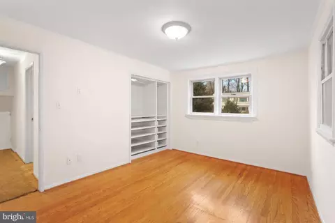 Bedroom - 7423 Exmore St, Springfield, VA 22150 photo 1 of 10