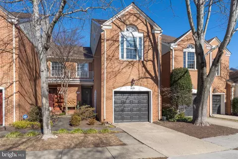 1828 Duffield Ln, Alexandria, VA 22307