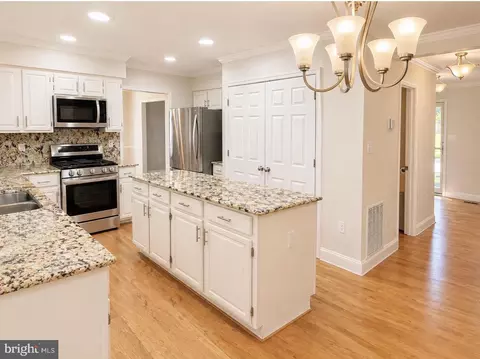 Kitchen - 7917 Donegal Ln, Springfield, VA 22153 photo 1 of 3