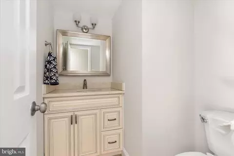 Bath - 7917 Donegal Ln, Springfield, VA 22153 photo 1 of 6