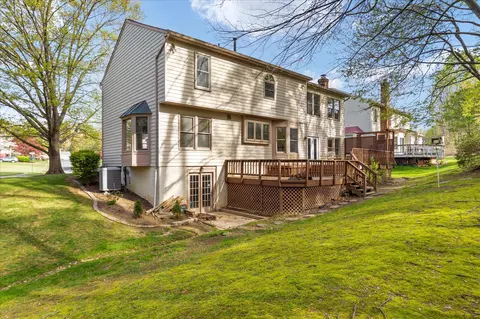 Exterior - 7917 Donegal Ln, Springfield, VA 22153 photo 8 of 11