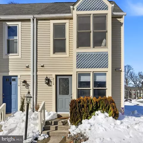 2114 Whisperwood Glen Ln, Reston, VA 20191