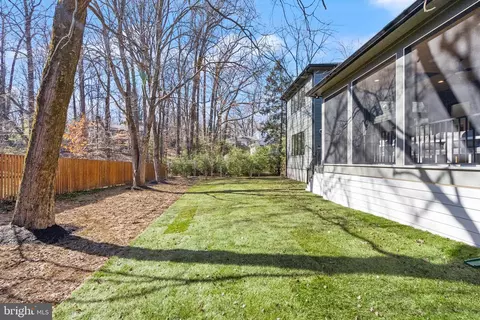 Exterior - 6013 Woodland Ter, Mclean, VA 22101 photo 12 of 12