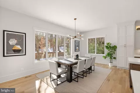 Dining - 6013 Woodland Ter, Mclean, VA 22101 photo 5 of 6