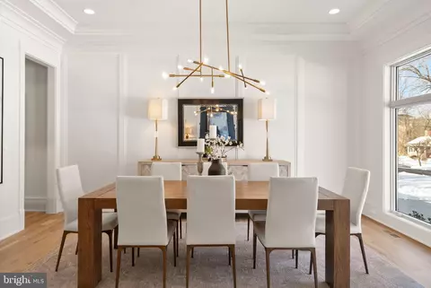 Dining - 6013 Woodland Ter, Mclean, VA 22101 photo 3 of 6