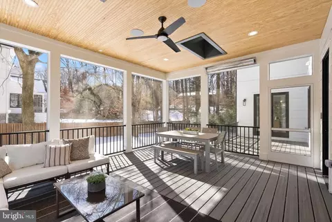 Exterior - 6013 Woodland Ter, Mclean, VA 22101 photo 7 of 12